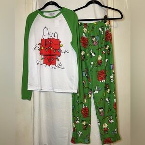 NWT Peanuts Green and White Snoopy Long Sleeve and Pajama Pant 2PC Set Size S